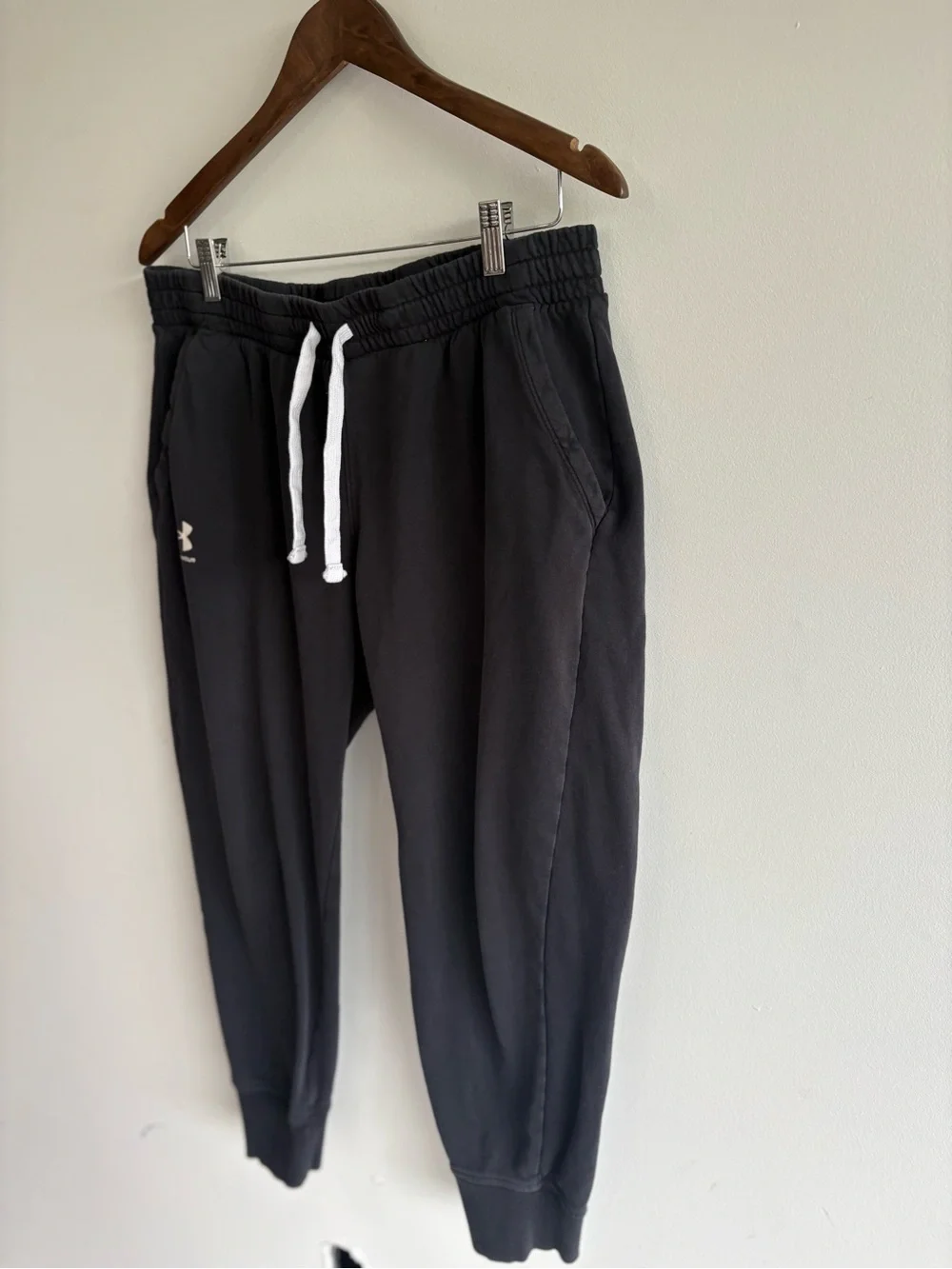 Under Armour Men’s Black Fleece Jogger Sweatpants XL Loose Fit Athletic - Picture 5 of 9